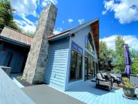 Re53 Beautiful Bretton Woods Slopeside Home, Amazing Views! AC, Hot Tub, Pool Table