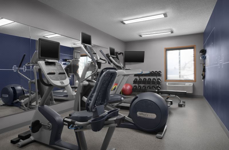 Holiday Inn Express Fargo-West Acres by IHG photo 5