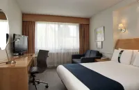 Holiday Inn BRISTOL - FILTON by IHG - parking