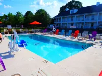 Baymont by Wyndham Florence/Muscle Shoals - Swimmingpools