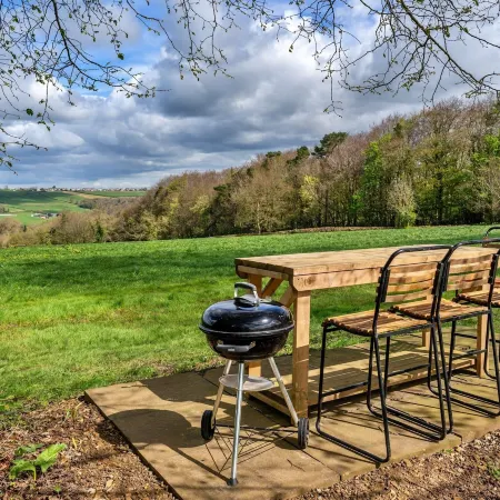 Glamping in Somerset Near Bath & Wells Отели рядом с достопримечательностью «Свадебный комплекс Priston Mill»