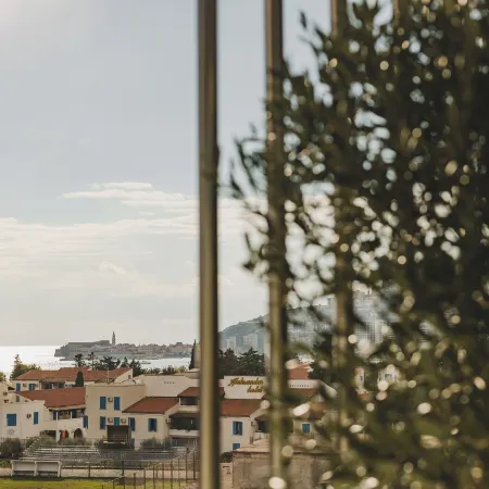 Luminoso Boutique Hotel