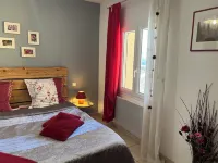 Le Cabanou - Private Spa in the Countryside. Quiet, Natural Setting with Superb Views