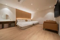 Seongnam Brown Dot - 2-Star