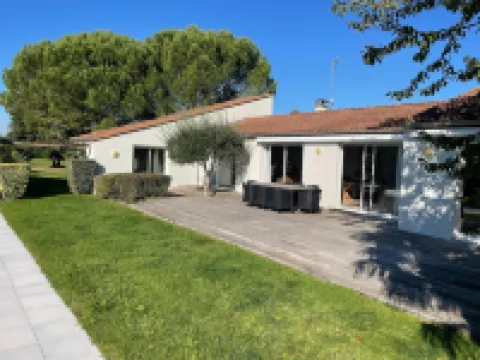 Modern Villa with Pool in Brives