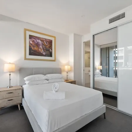 Spacious Lakefront Apartment with Pool Access