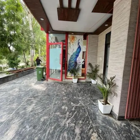 Crystael Hotel