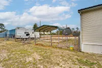 4 Mi to Beach: Perry Home Near Boat Launch