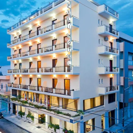 Chrispy City Living ex Nefeli