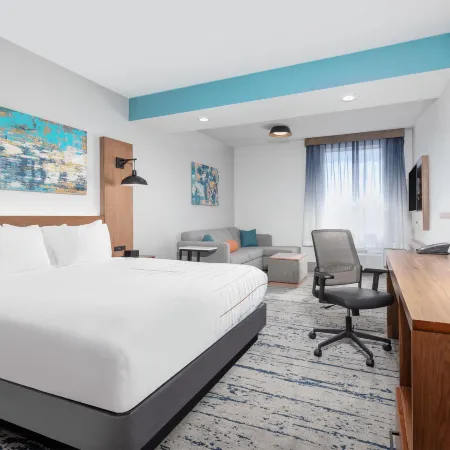 La Quinta Inn & Suites by Wyndham Eagle Pass