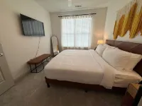 Chic Ground Level 1BR 1BA | Luxe Living