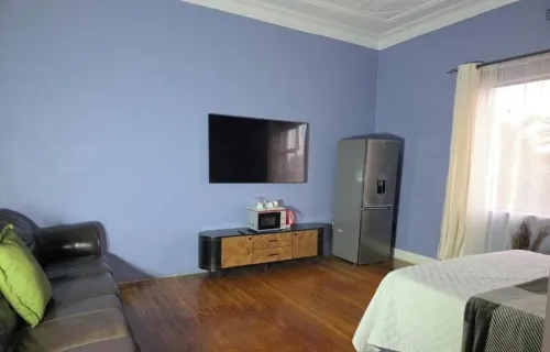 DreamWest Living the Guesthouse