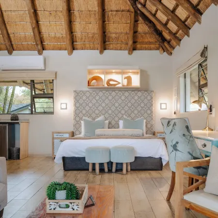 La Roca Guest House