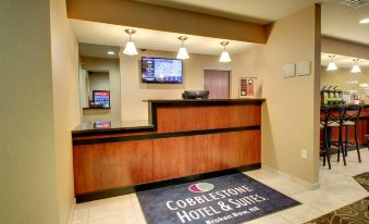 Cobblestone Hotel & Suites - Broken Bow