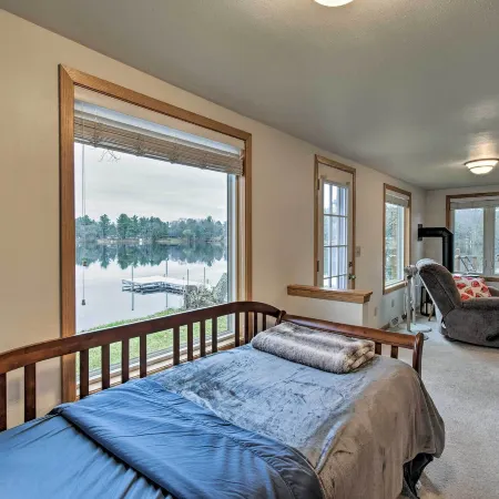 Lakefront Home w/ Seasonal Dock - 2 mi to Skiing!