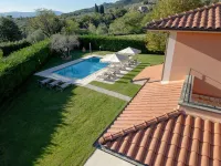 Villa in Tuscany with Private Pool & Views