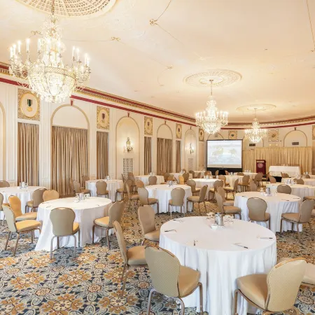 Marines' Memorial Club & Hotel, No Resort Fee Отели рядом с достопримечательностью «Ноб-Хилл»