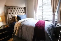 Luxury 2-Bedroom Apartment Near or Tambo with Private Garden & Heated Pool