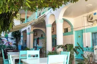 Hostal Eden - Homestays