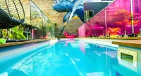 Brisbane Quarters - Pools