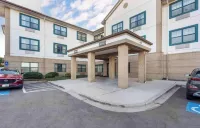 Studio 6 Corporate Extended Stay Chicago Lisle IL