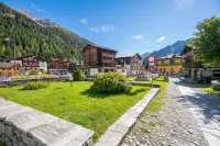 Monterosa Cozy Apartment 200m from Ski - Happy Rentals