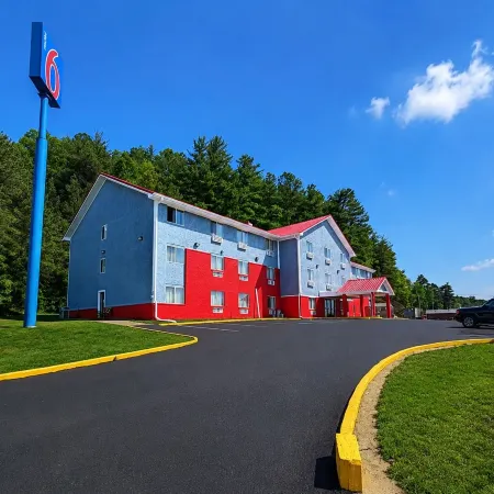 Motel 6 Morehead, KY