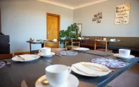 Leven House Bed and Breakfast - breakfast