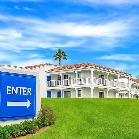 Motel 6-Carlsbad, CA Beach