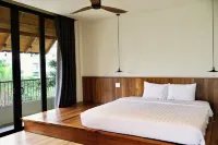 Soleil House - Bed and Breakfasts