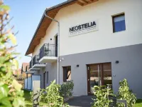 Neostelia Annecy otelleri