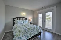 Oak Island Beach Abode w/ Deck: Walk to Shore! - Beach