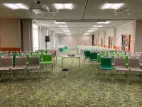 Ibis Styles Marseille Provence Aéroport - Airport Shuttle