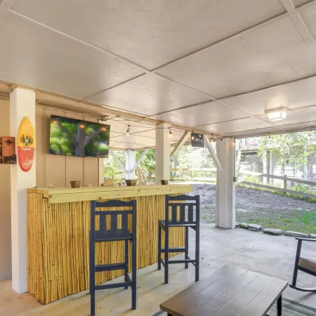 Walk to Beach & Family Fun! Emerald Isle Home