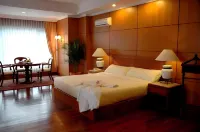Royal Senyiur Hotel