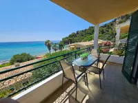 Corfu Glyfada Menigos Resort 2-5 - parking