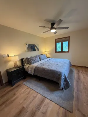 Charming Lake House! - 3-Star