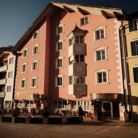Cityhotel Goldener Adler B&B Hotels in Chiusa