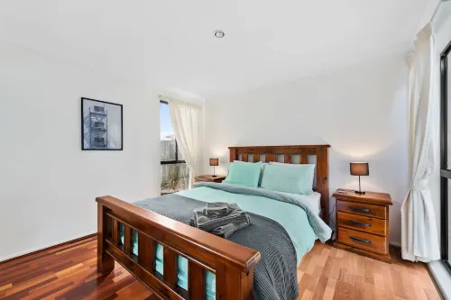 Spacious & Serene! 3Bed/2Bath/2+Cars ~ House - อ่างจากุชชี่