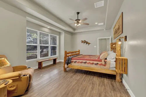 Crazy Horse-close to Canyon Lake Marina! - Boutique