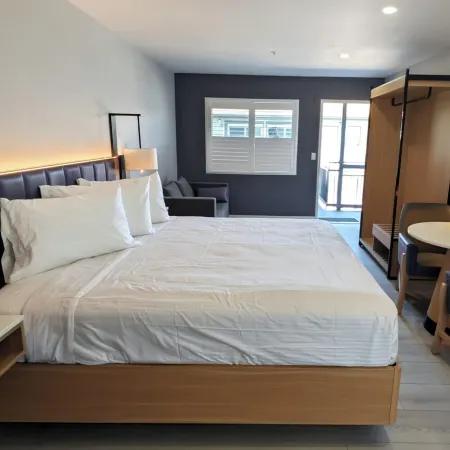 Luxury Inn