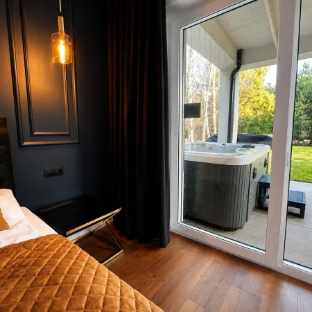 Large Holiday Home, Swimming Pool, Sauna, Jacuzzi