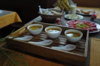 Redpanda Jungle Camp - Homestays