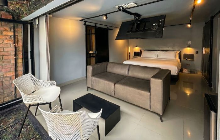 Hostel Joy Cll 85