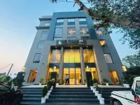 The Supreme Hotel and Banquet - 2-Star