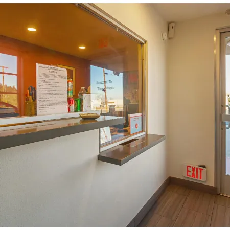 Motel 6 Hesperia, CA - East