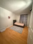 Fully Furnished Private Rooms or Entire Home - Bathtub