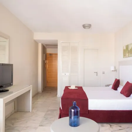 Ona Marinas de Nerja Spa Resort