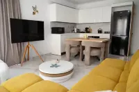 Luxe Athens Riviera Suite  near Beach - 3 Sao