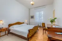 Brijuni Rooms Karmen - 2-Star